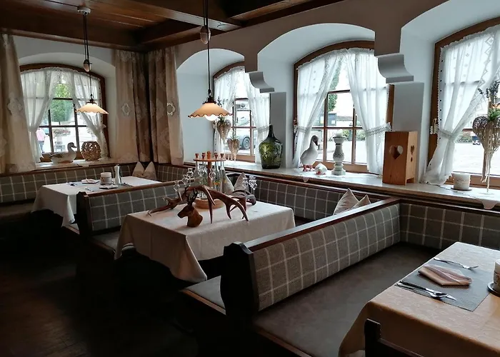 Otel Kirchenwirt Reith im Alpbachtal