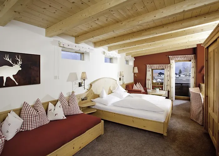 Kirchenwirt Otel Reith im Alpbachtal