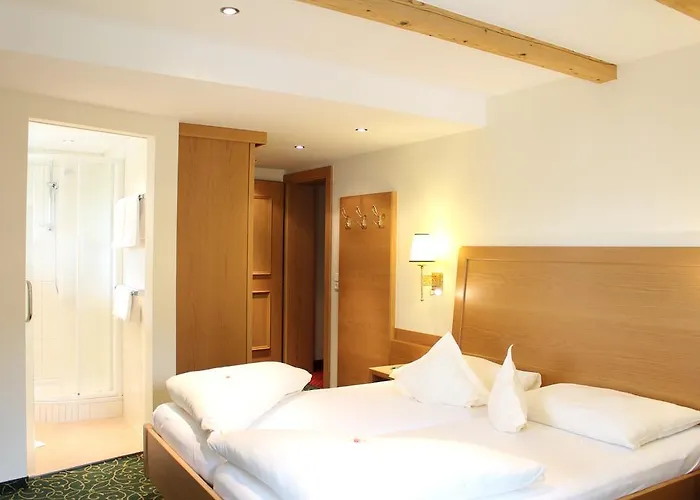 Otel Kirchenwirt Reith im Alpbachtal